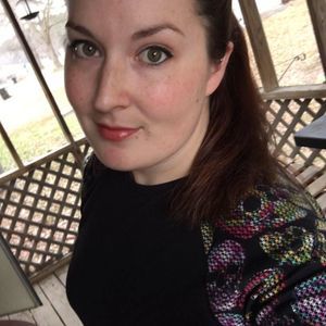 Meet your Posher, Leslie